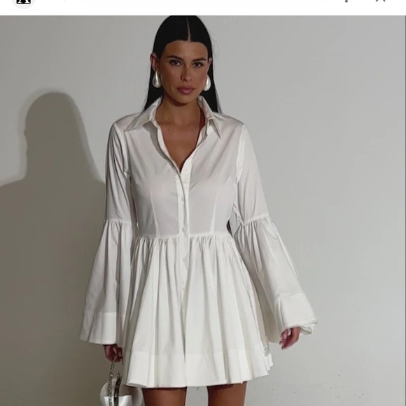 AKIRA Dresses & Skirts - AKIRA AROUND THE WORLD POPLIN MINI DRESS Size SS